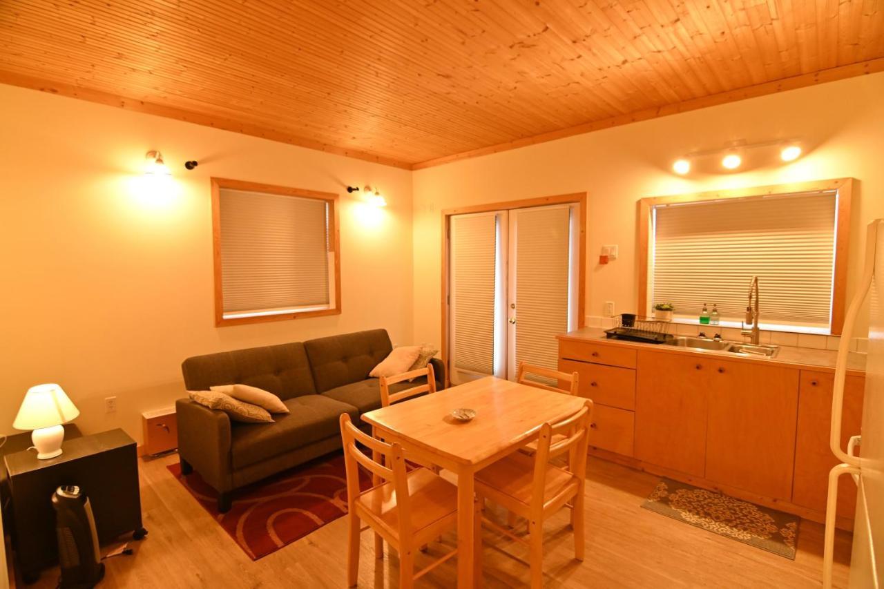 Kaleido Yukon Lodge